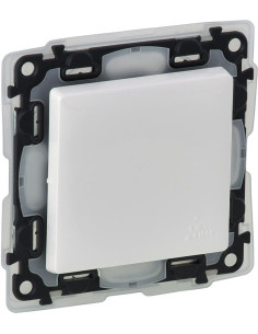 Legrand Бойлерен ключ 16A IP44 цвят бял Valena Life - 752164 - Цена | LEDs4economy