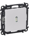 Legrand Розетка USB за зареждане тип C 1.5A 7.5W цвят Бял Valena Life - 753105 - Цена | LEDs4economy