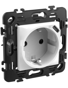 BTICINO Контакт ШУКО 2P+E 16A + USB тип C 1.5A 7.5W 2 мод. цвят Бял Classia - RW4141USB - Цена | LEDs4economy